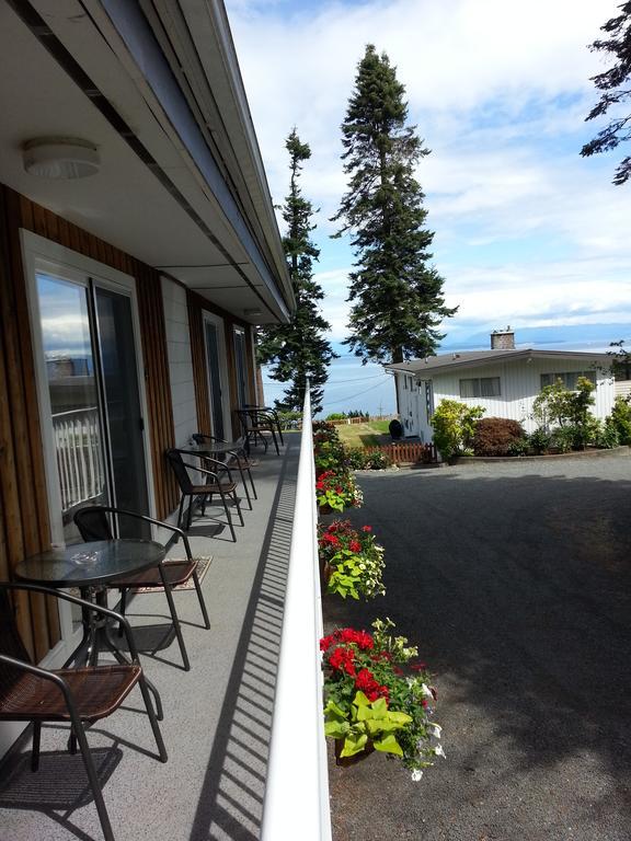 Edgewater Motel Campbell River Exterior photo